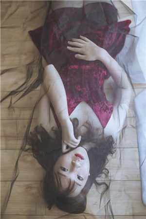 蜜柚美美直播