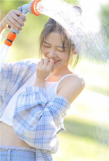 丝瓜香蕉绿巨人茄子